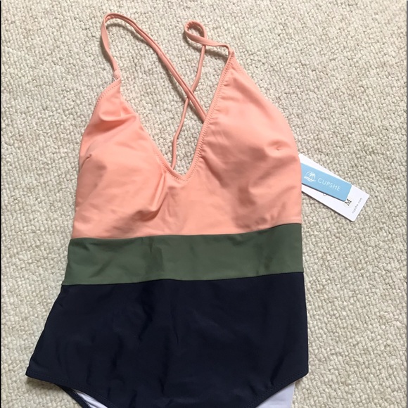 NWT CUPSHE Women's One-Piece Bathing Suit - Picture 2 of 3
